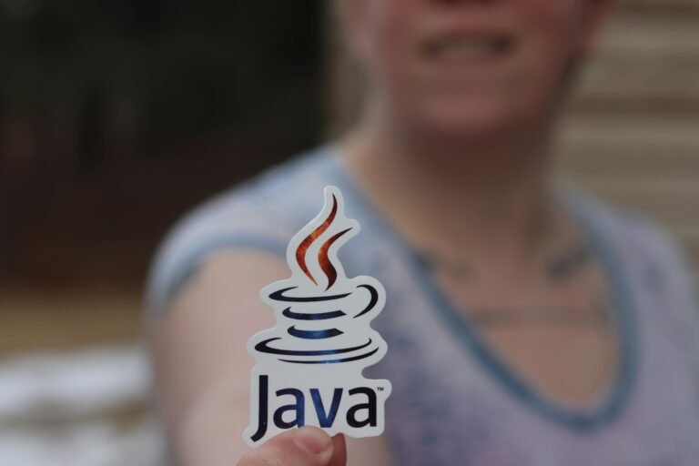 What is Java and How Does it Work? Complete Guide for Beginners